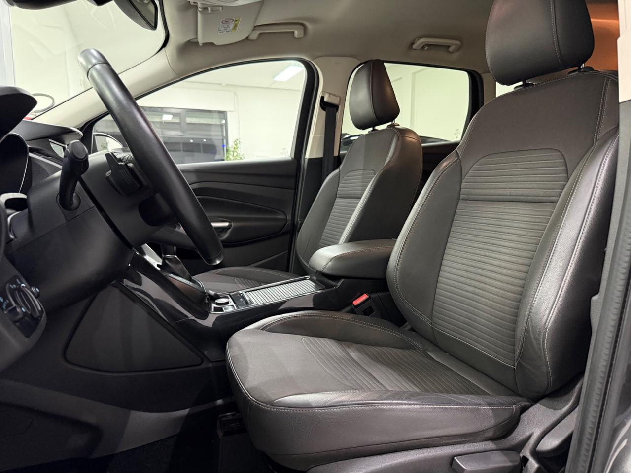 Ford Kuga 1.5 TDCI 120 Autom. Titanium