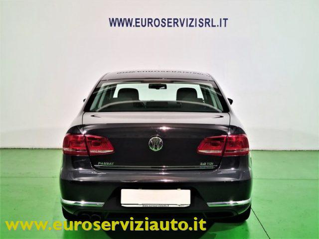 VOLKSWAGEN Passat 2.0 TDI Comfortline BlueM. Tech.