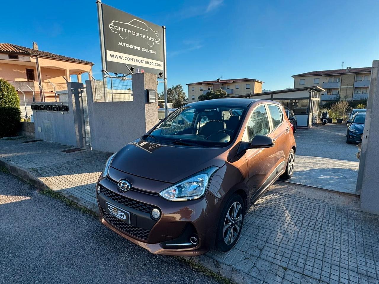 Hyundai i10 - NEOPATENTATI