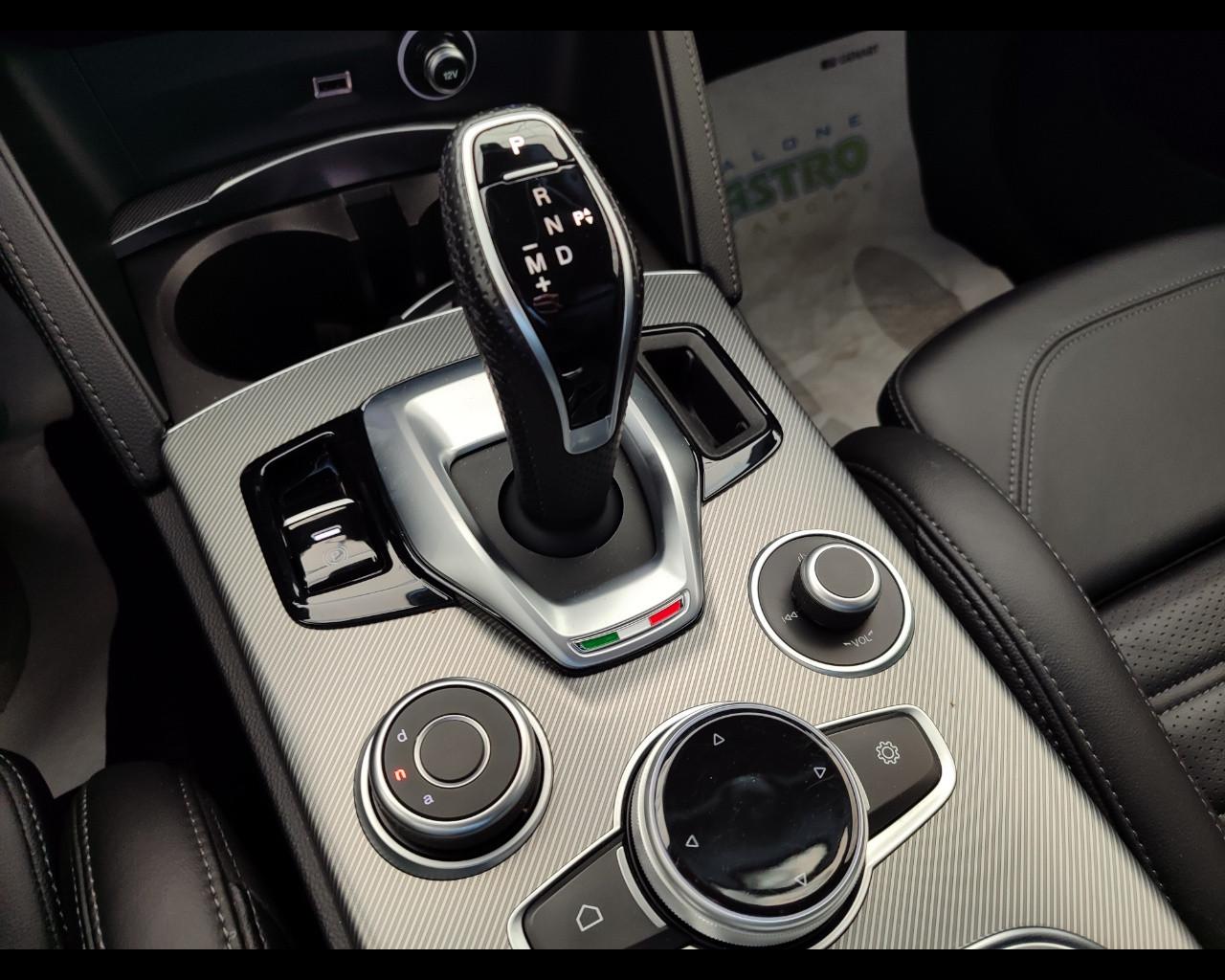 ALFA ROMEO Stelvio - Stelvio 2.2 Turbodiesel 210 CV AT8 Q4 Veloce