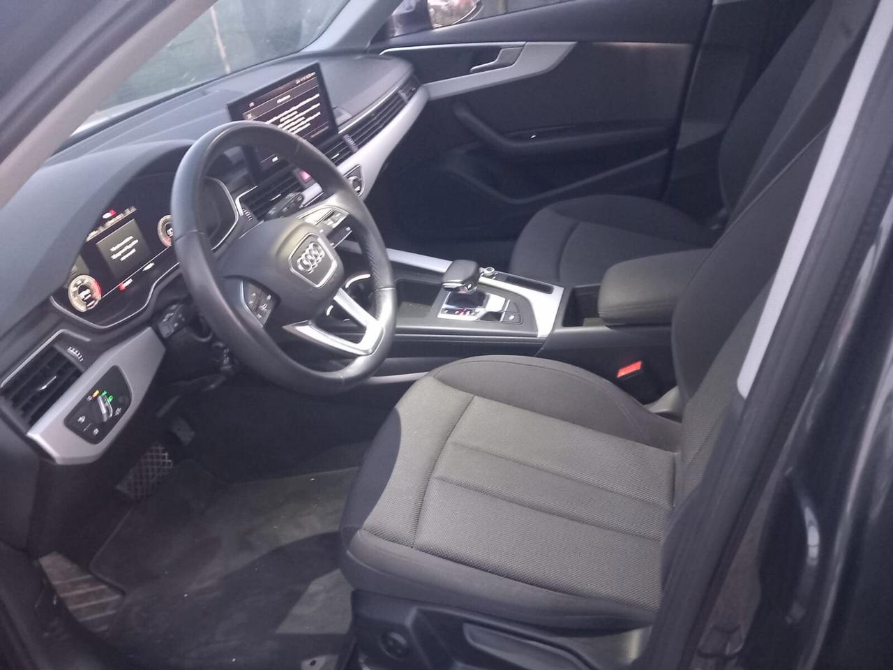 Audi A4 Avant 40 TDI S tronic line edition