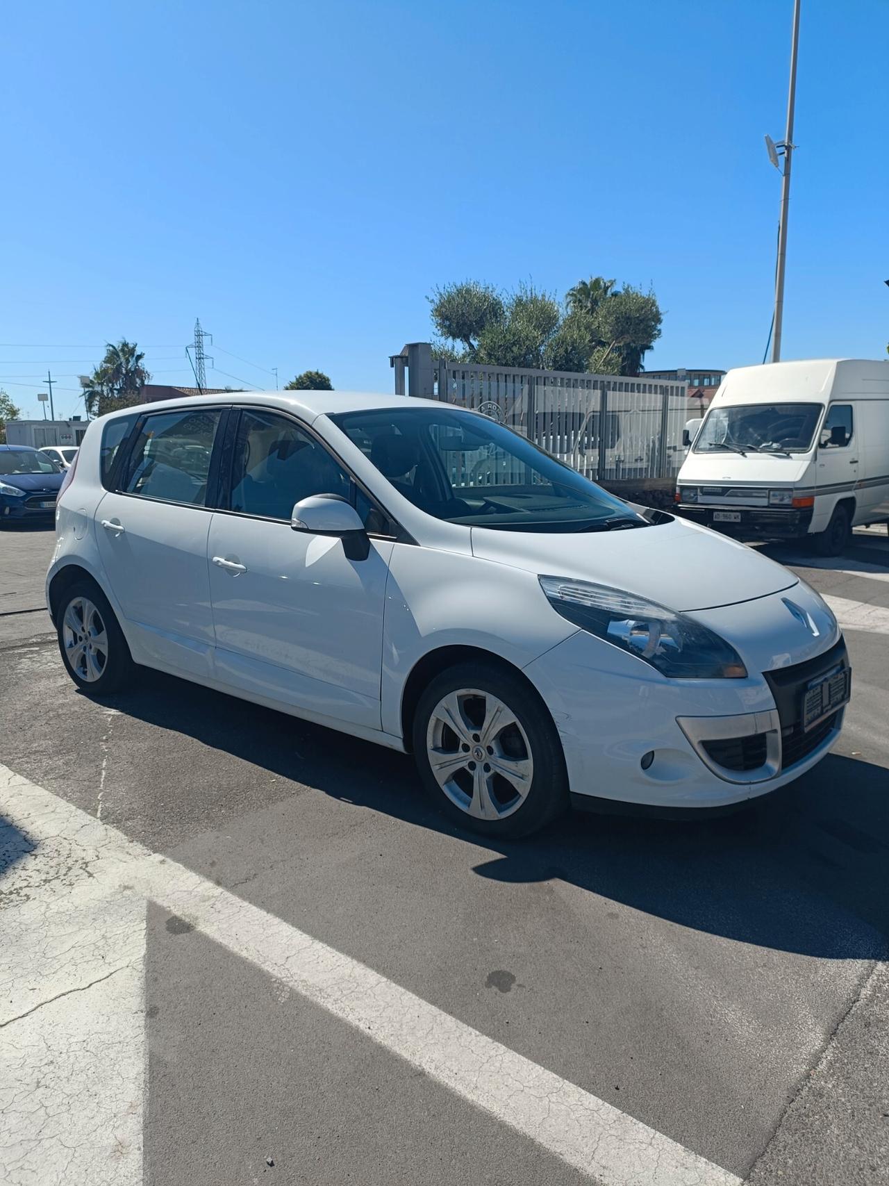 Renault Scenic Scénic 1.5 dCi 110CV Confort