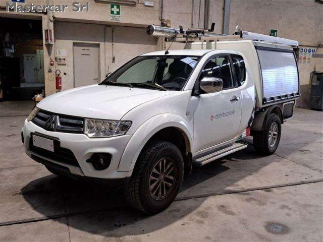 MITSUBISHI L200 d.cab 2.5 di-d Intense - EY773GX