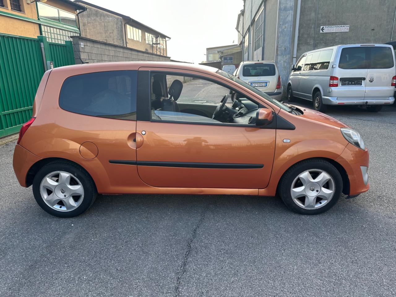 RENUALTE TWINGO 1,2 BENZINA NEOPATENTATI