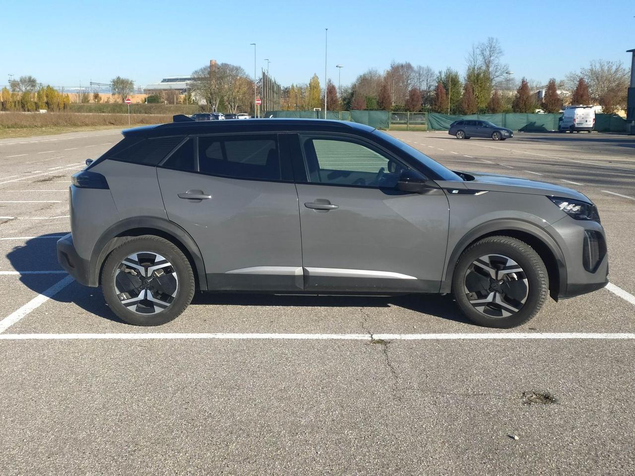 Peugeot 2008 GT e-2008 156 #8105