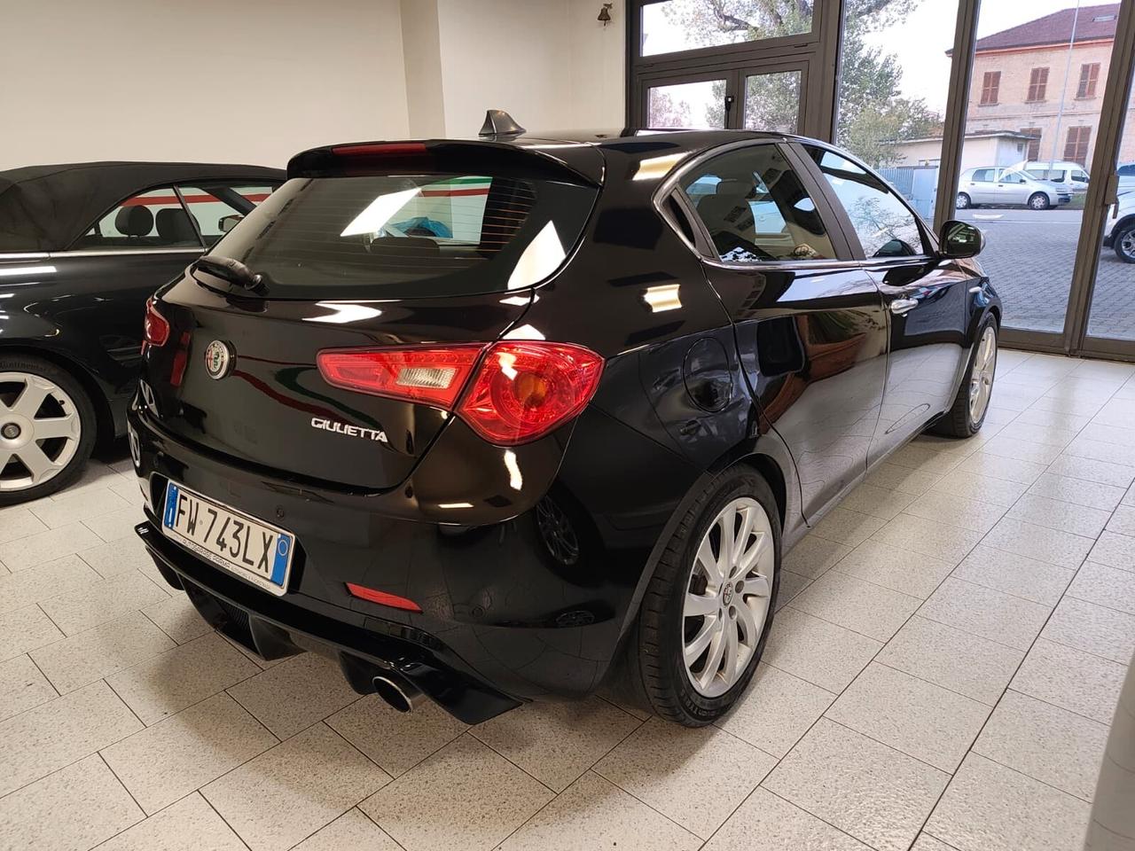 Alfa Romeo Giulietta 1.6JTDm TCT NEOPATENTATI