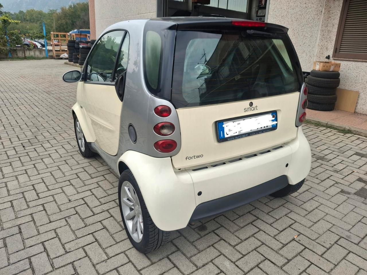 Smart ForTwo 700 coupé pure (45 kW)