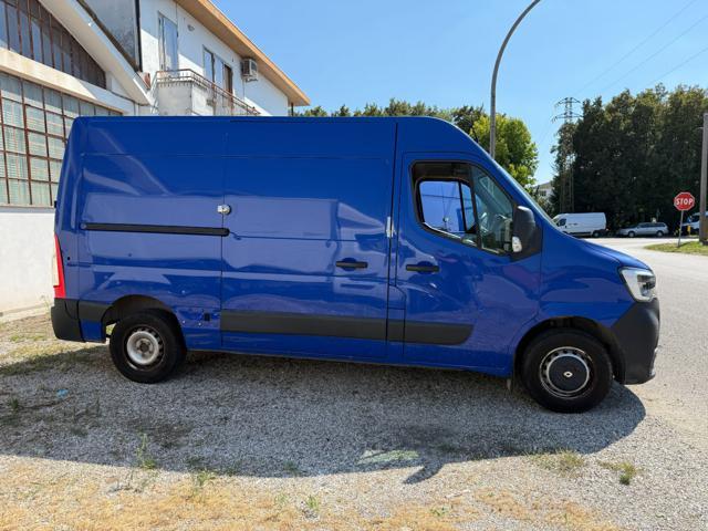 RENAULT Master T33 2.3 dCi 135 cv PASSO MEDIO