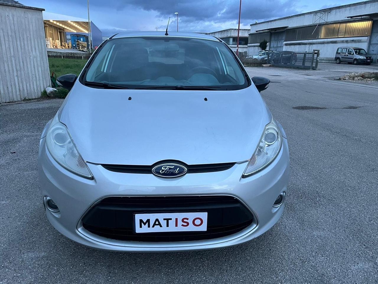 Ford Fiesta 1.4 5p Bz.- GPL Titanium 135000 km