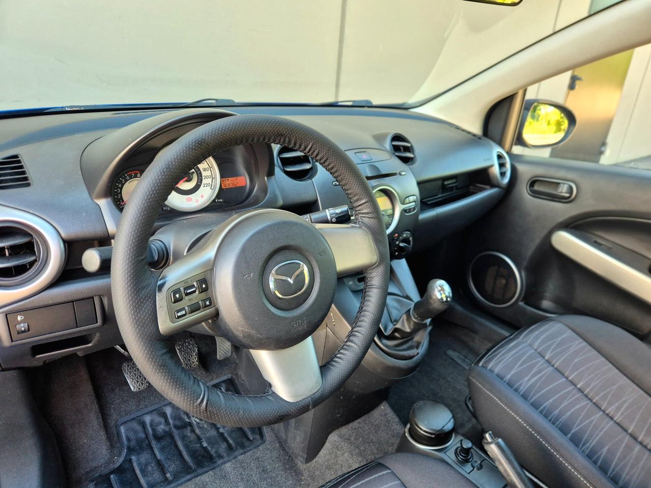 Mazda 2 Mazda2 1.3 16V 75CV 5p. Easy