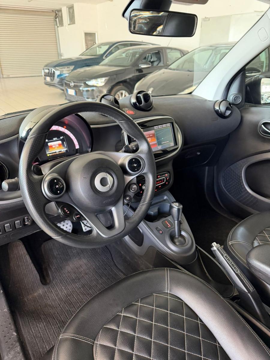 SMART - Fortwo - 70 1.0 BRABUS Style