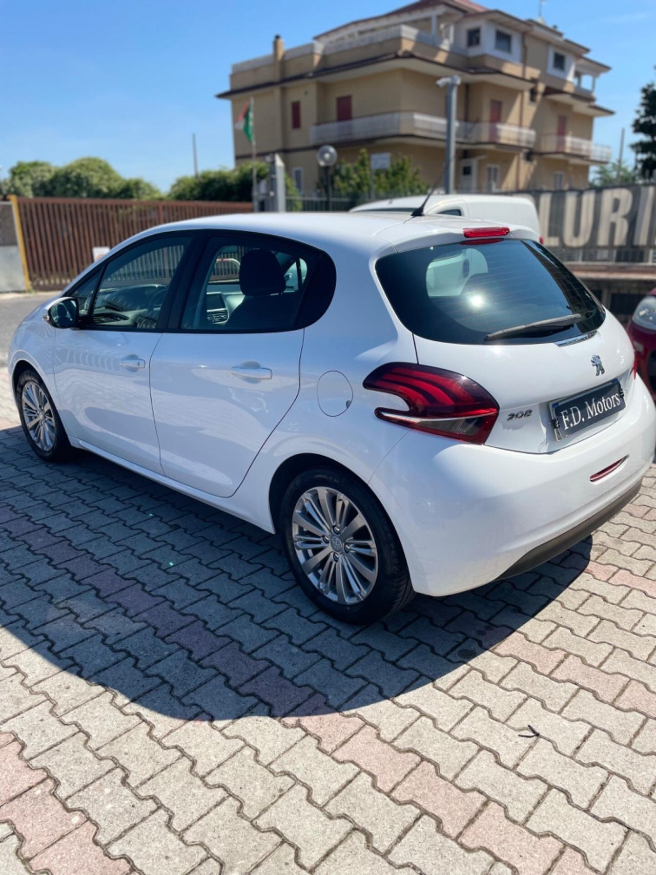 Peugeot 208 PureTech 82 5 porte Access