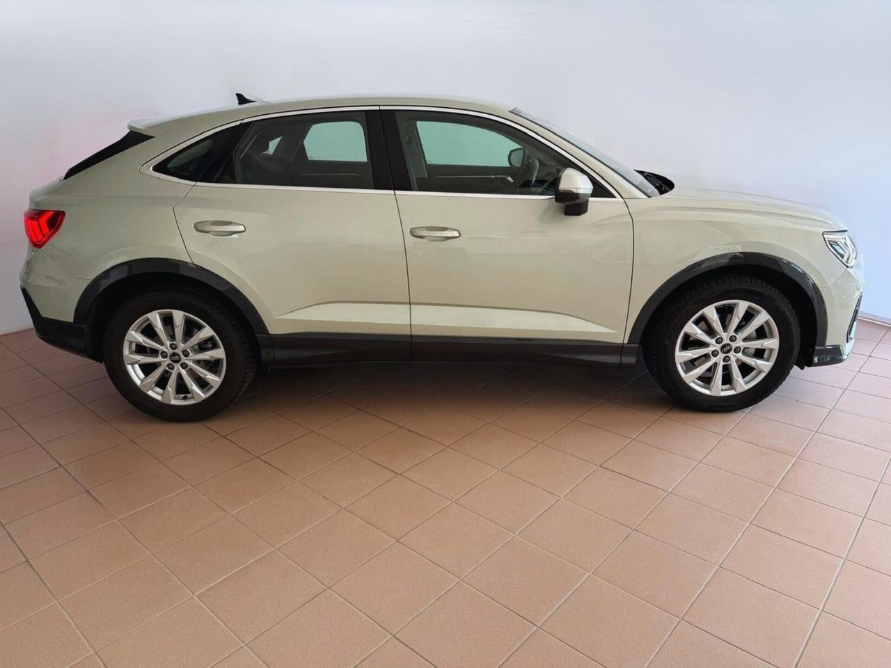 Audi Q3 SPB 35 TDI S tronic Business Plus