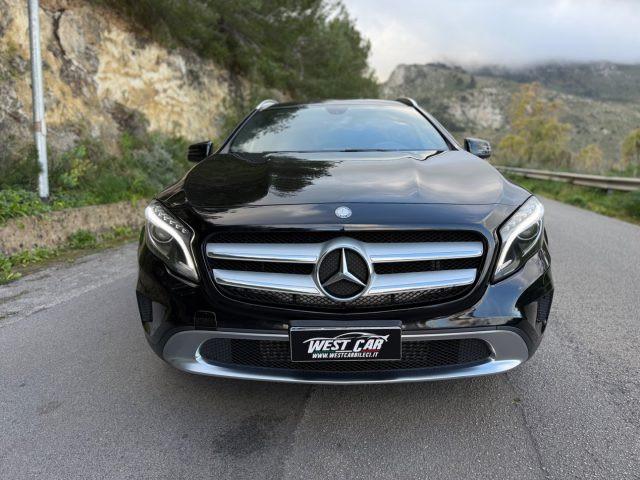 MERCEDES-BENZ GLA 200 d Automatic Premium