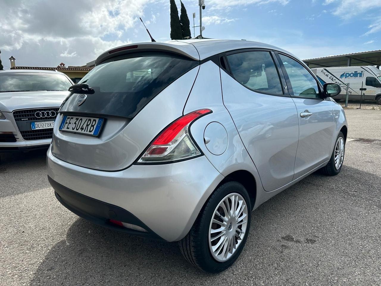 Lancia Ypsilon 1.3 MJT