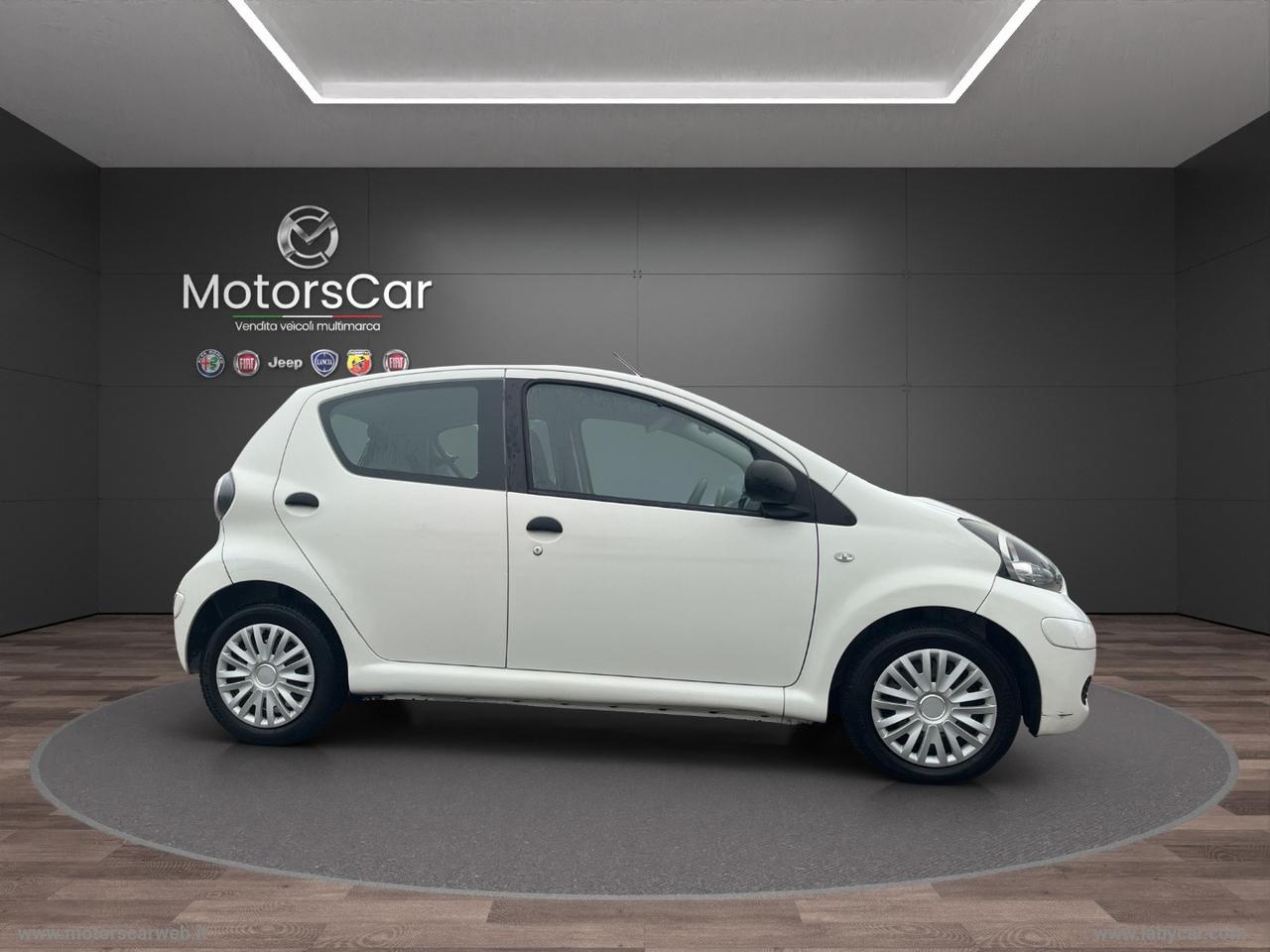 TOYOTA Aygo 1.0 12V VVT-i 5p. Deep Ocean Conn.