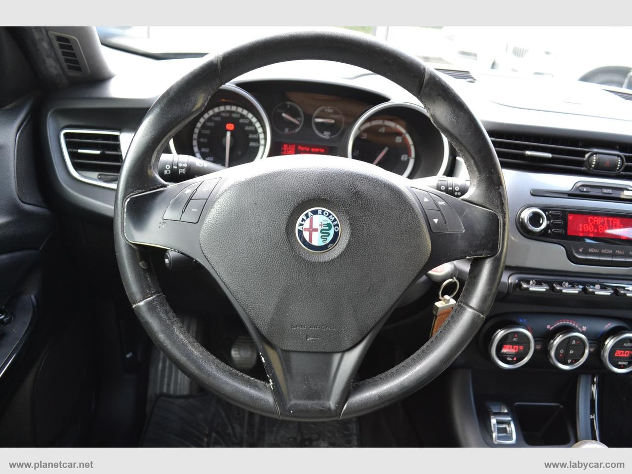 ALFA ROMEO Giulietta 1.6 JTDm-2 105 CV Distinctive