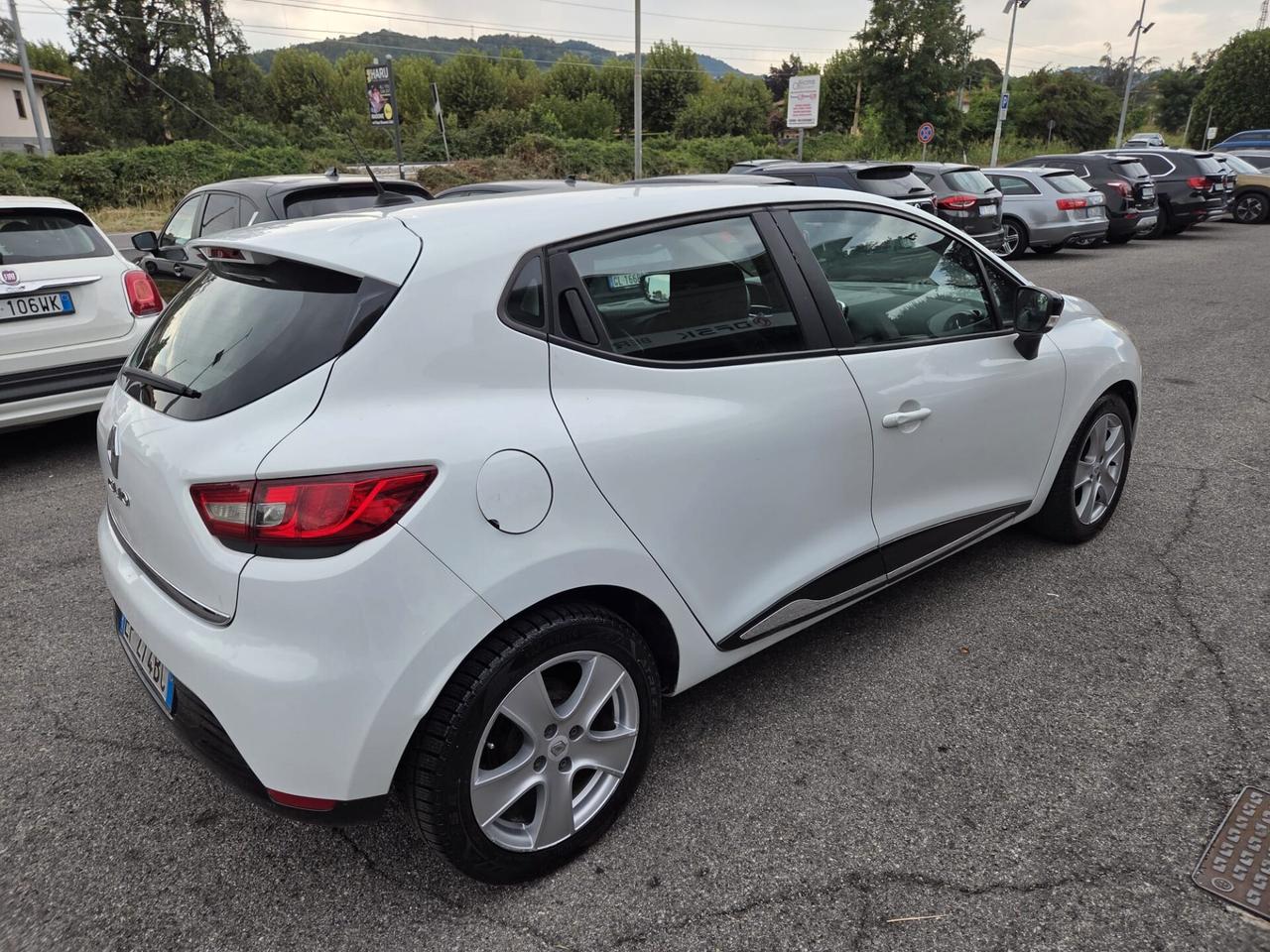 Renault Clio 1.2 75CV 5 porte Wave NEOPATENTATI