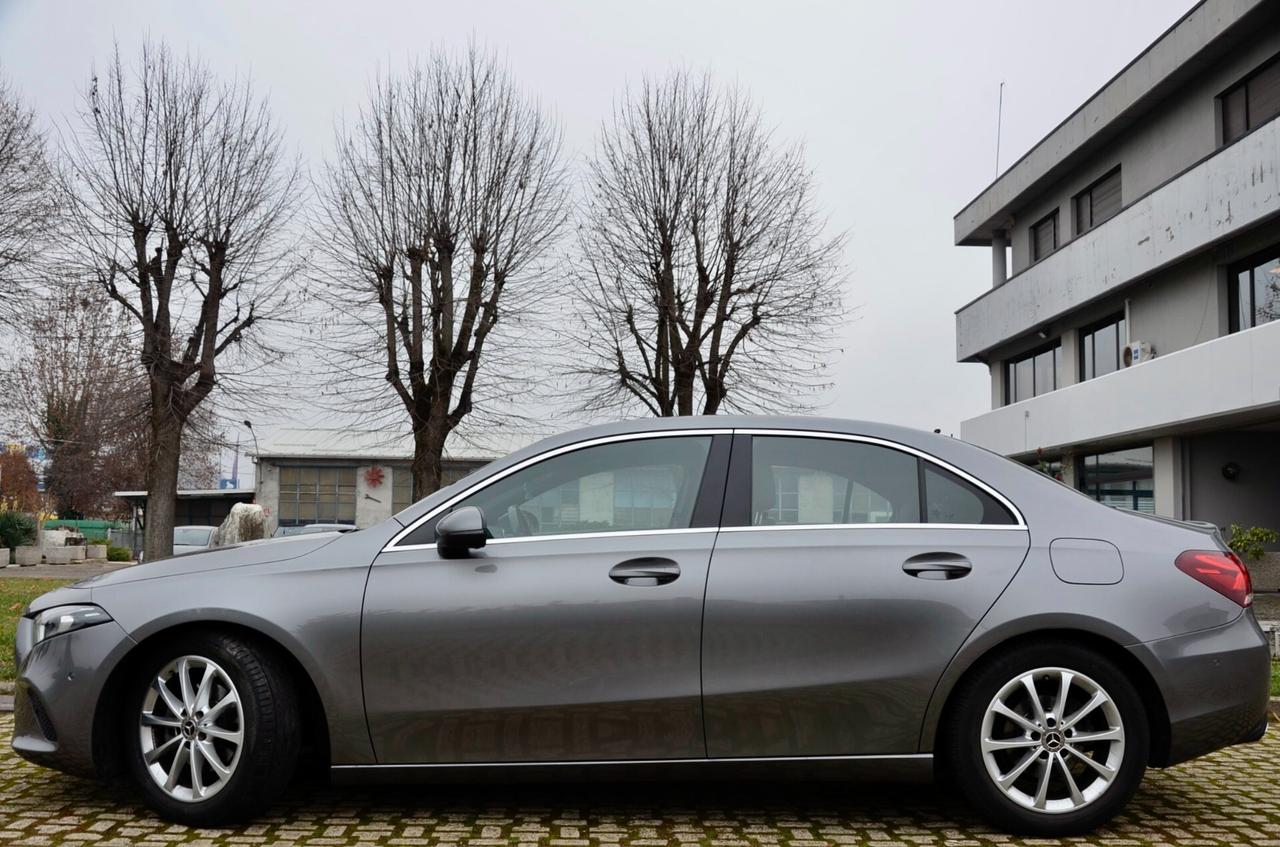 MERCEDES-BENZ A 180d SPORT 116cv AUTO, UFF ITALIANA, SERVICE CON FATTURE, EURO 6D, FARI LED, NAVI, RETROCAMERA, APPLE ANDROID, LUCI 64 COLORI, PERMUTE