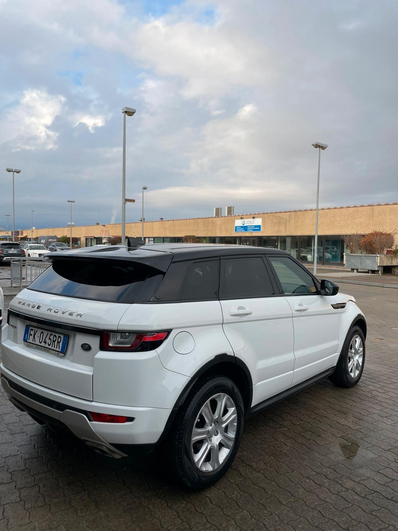 Land Rover Range Evoque 2.0 TD4 150 CV 5p. SE Dynamic