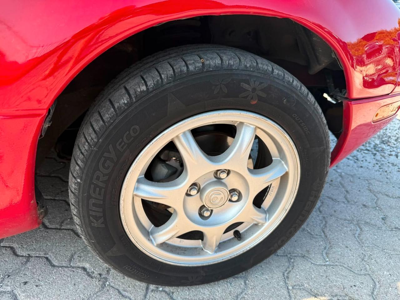 Mazda MX-5 1.6i 16V cat 1 SERIE
