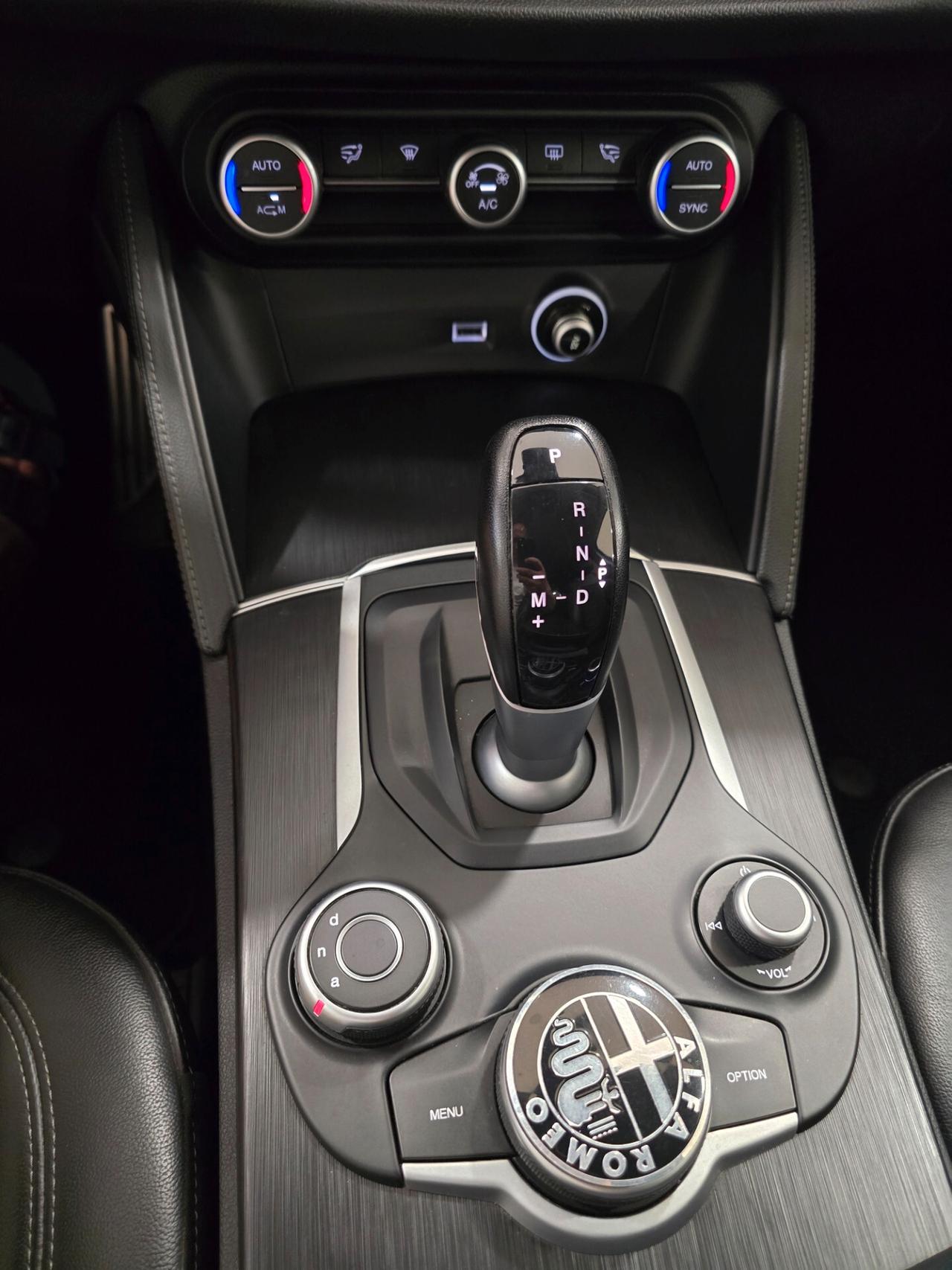 Alfa Romeo Stelvio 2.2 Turbodiesel 210 CV AT8 Q4 Super