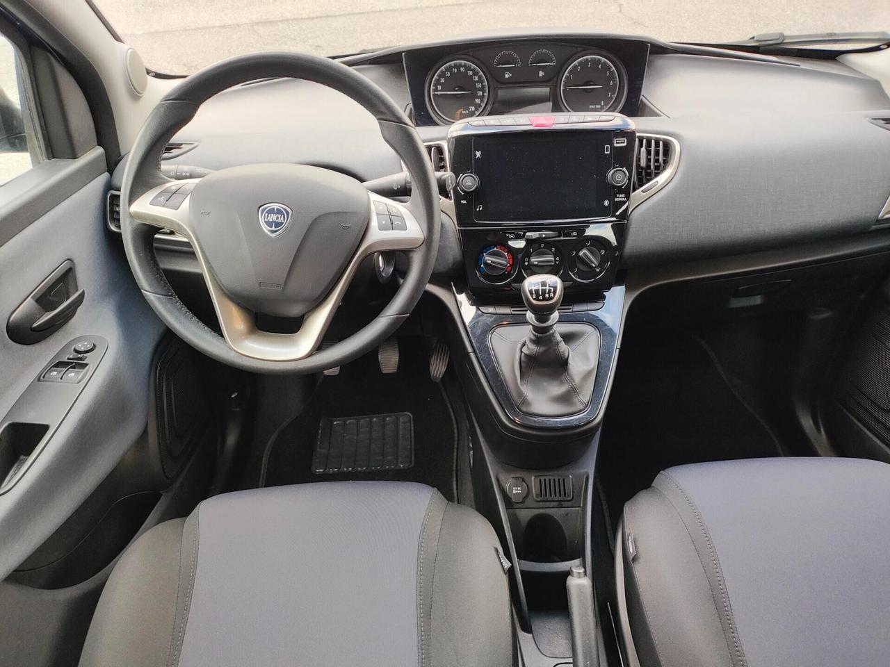 LANCIA YPSILON 1.0 HYBRID -2023
