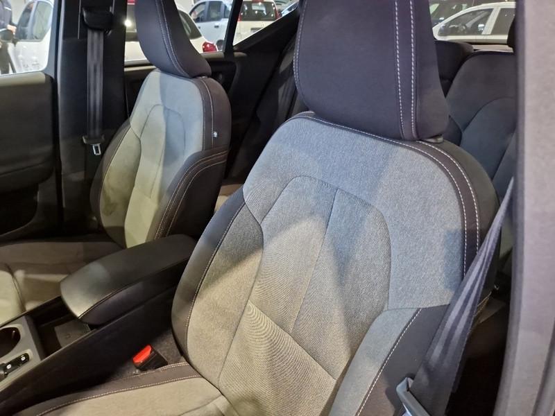 VOLVO XC40 T4 RECHARGE PLUG-IN AUTO CORE SUV