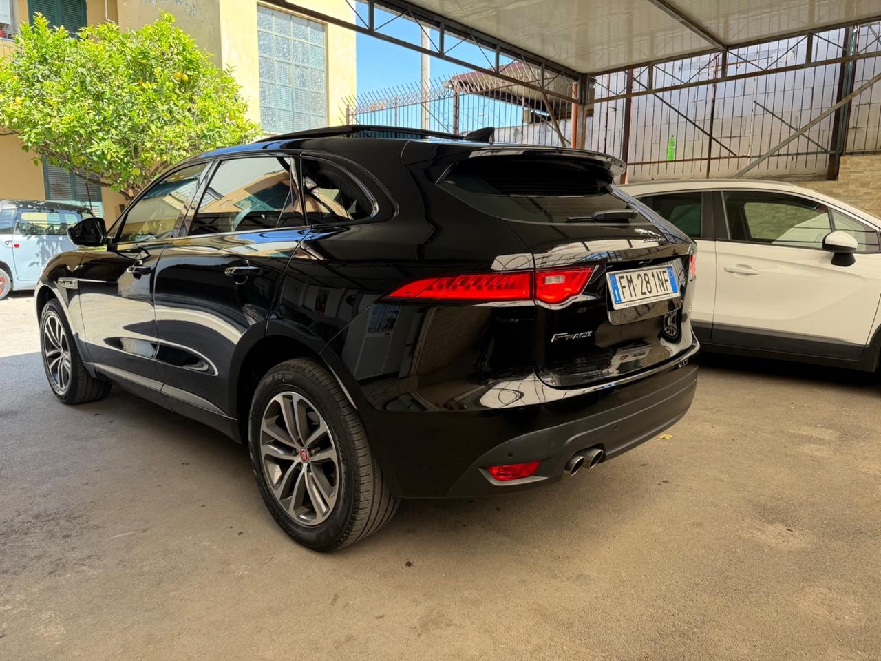 Jaguar F-Pace 2.0 D 180 CV R-Sport 2018