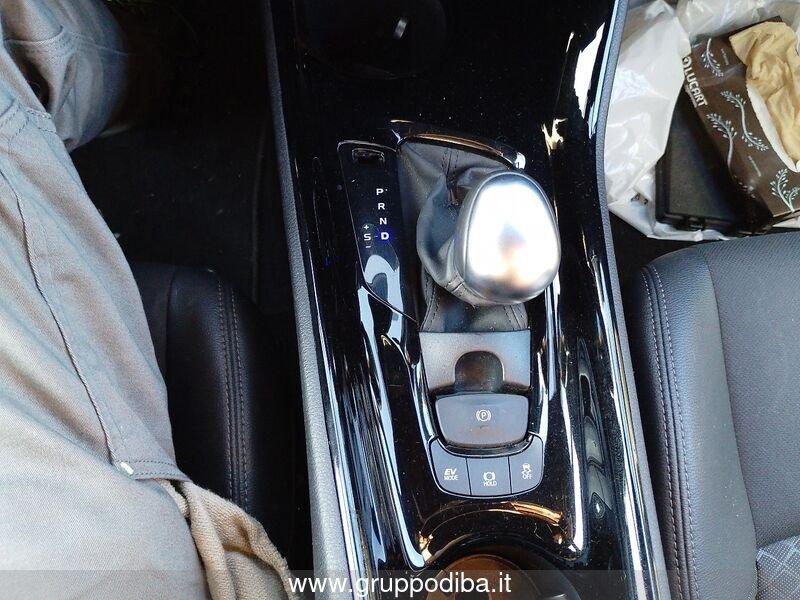 Toyota C-HR I 2020 2.0h More Business e-cvt