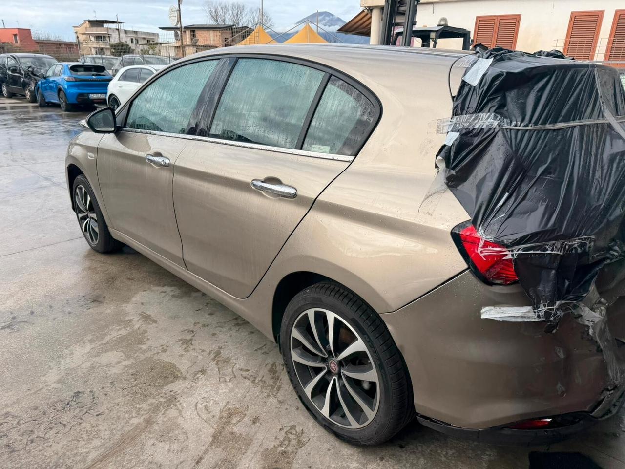 Fiat Tipo 1.3 Mjt incidentata - 2017