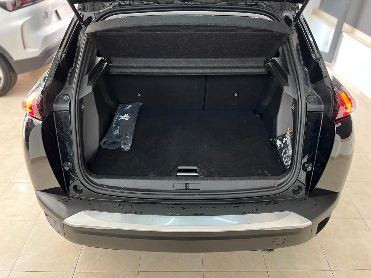 Peugeot 2008 BlueHDi Active Pack KM 74.900 - 2021
