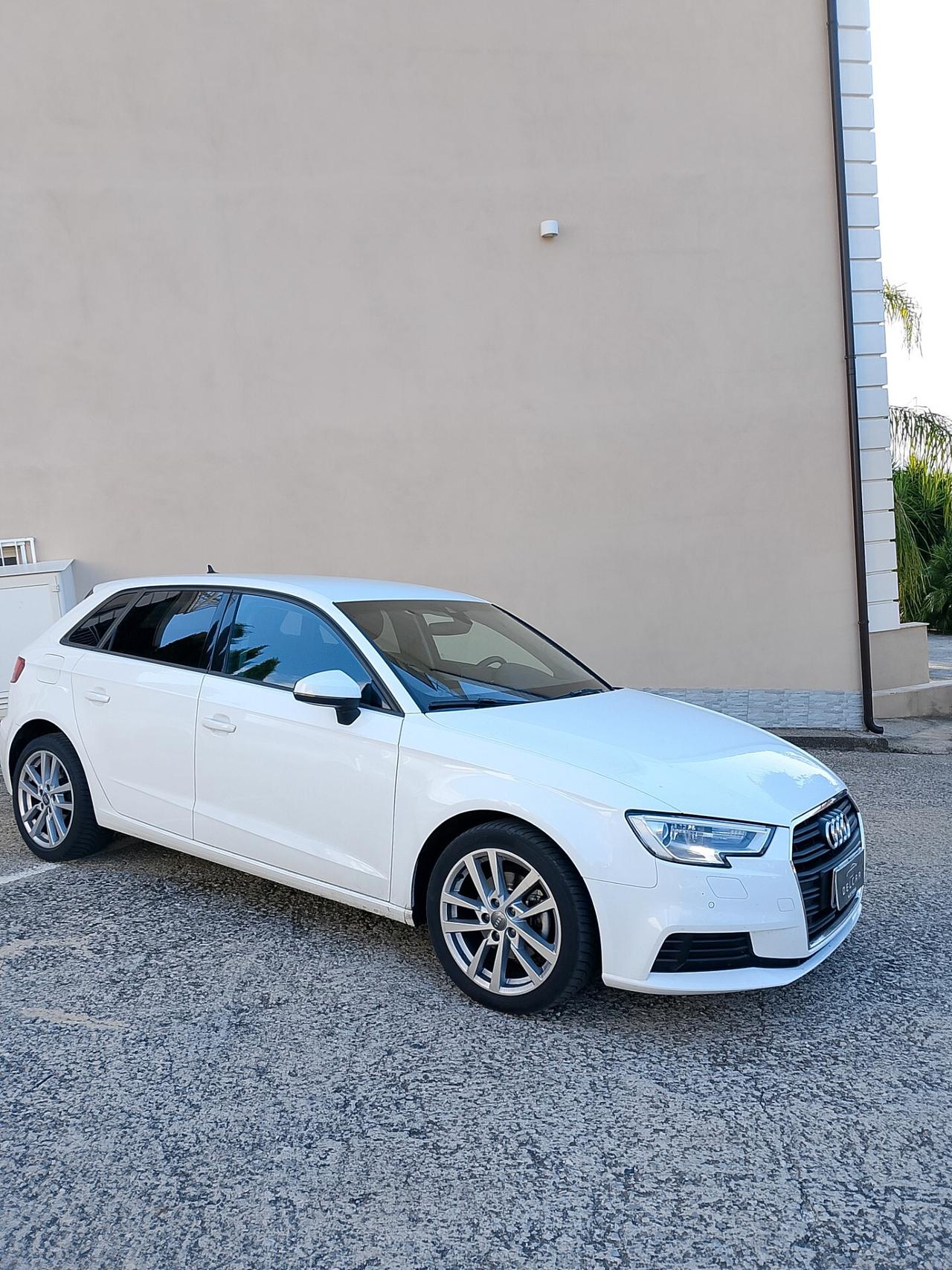 Audi A3 SPB 30 g-tron S tronic Sport