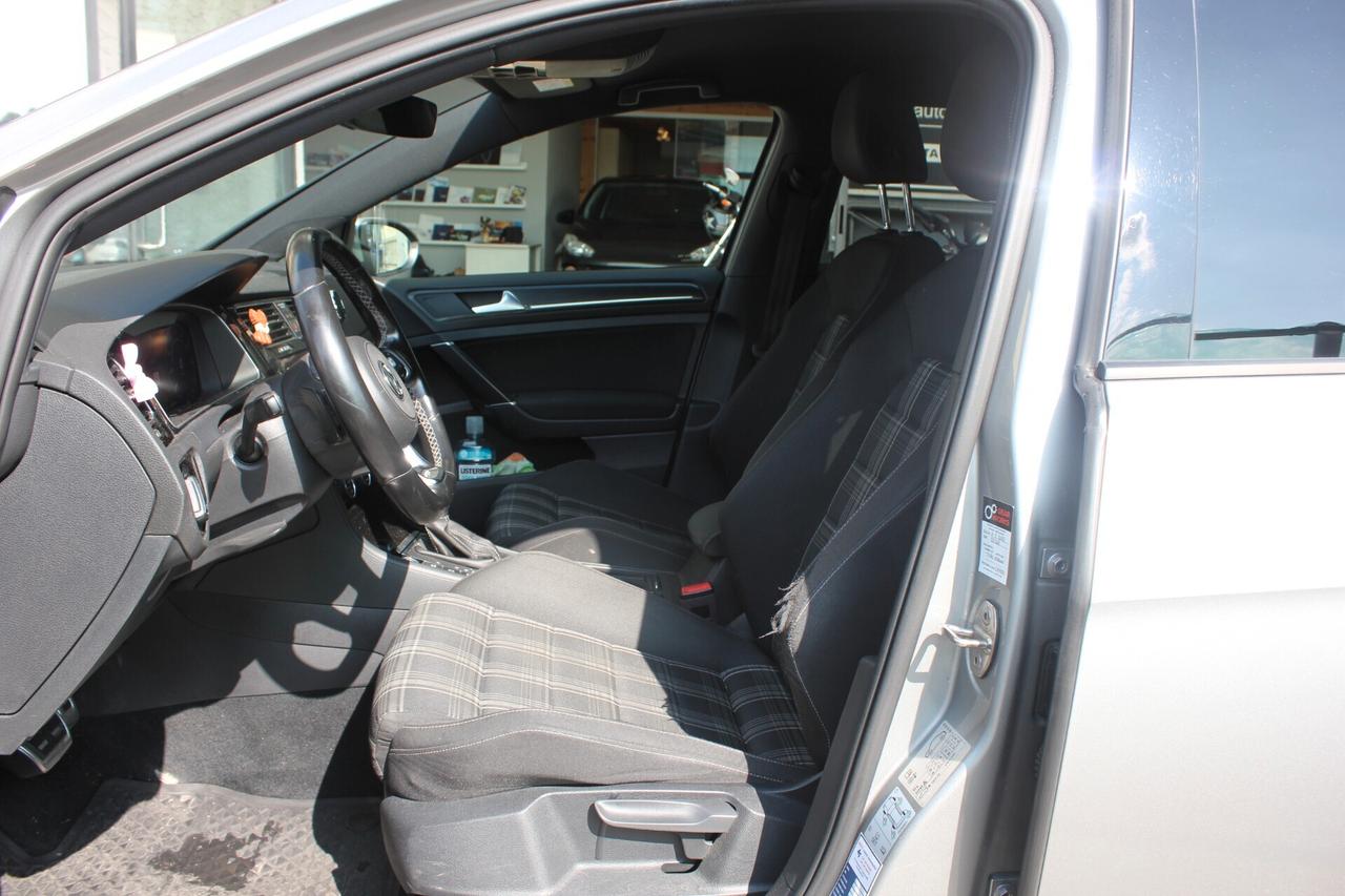 Volkswagen Golf GTD 7.5 2.0 TDI 184 CV DSG 5p.