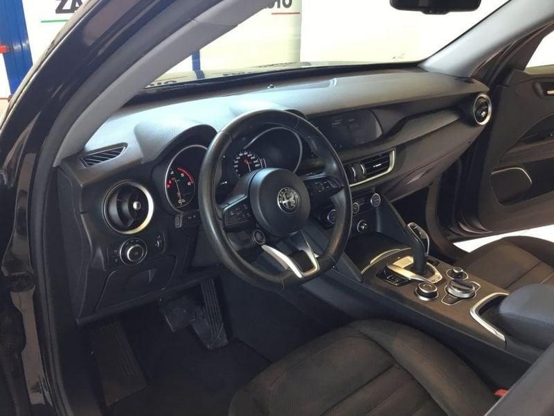 Alfa Romeo Stelvio 2.2 Turbo Diesel 160CV Business AT8 RWD MY21
