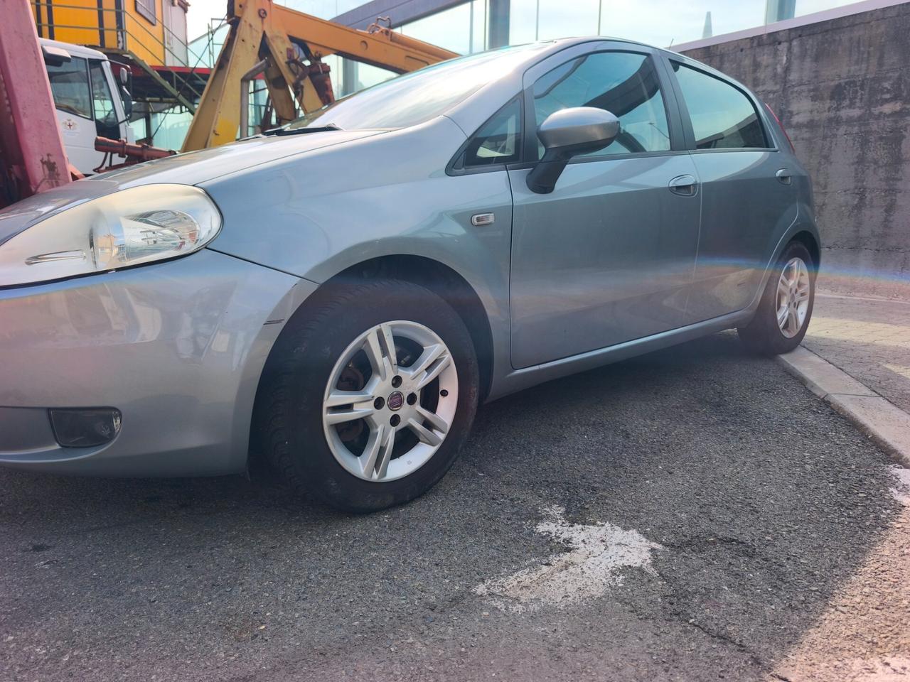 Fiat Grande Punto 1.3 ok neopatentati l'unico proprietario
