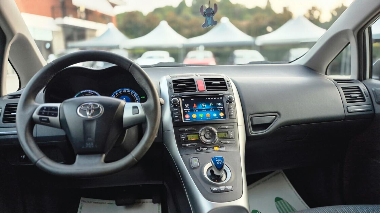Toyota Auris 1.8 hybrid/Neopatentati/Automatica/SOLO 130.000km