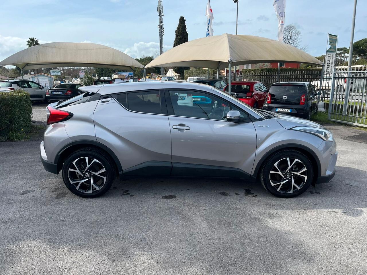 Toyota C-HR 1.8 Hybrid E-CVT Trend