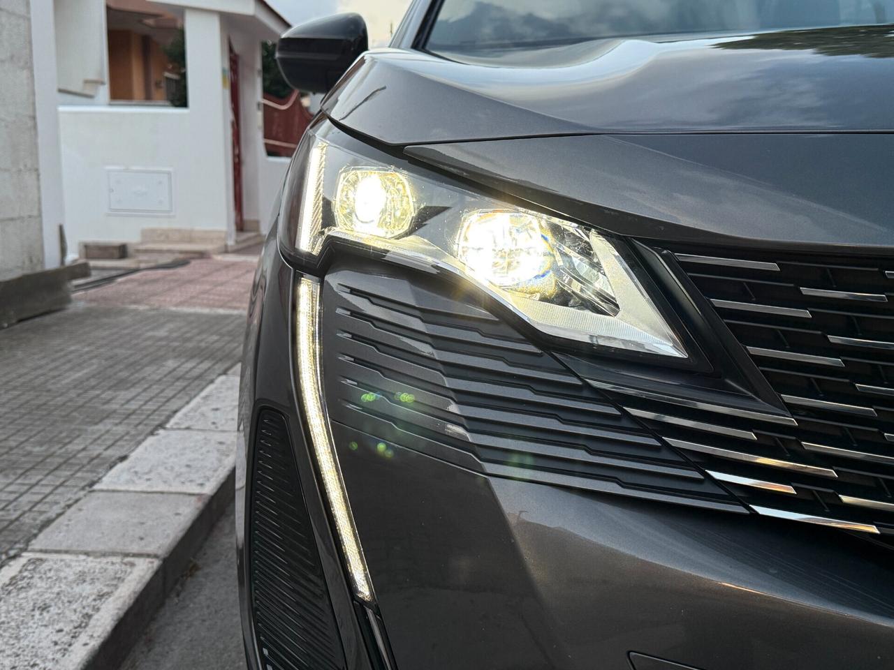 Peugeot 5008 BlueHDi EAT8 7POSTI GT TETTO LED 2023