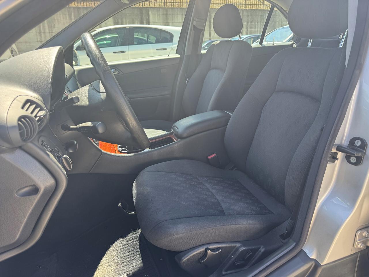 MERCEDES-BENZ C 200CDI CLASSIC/94.000KM