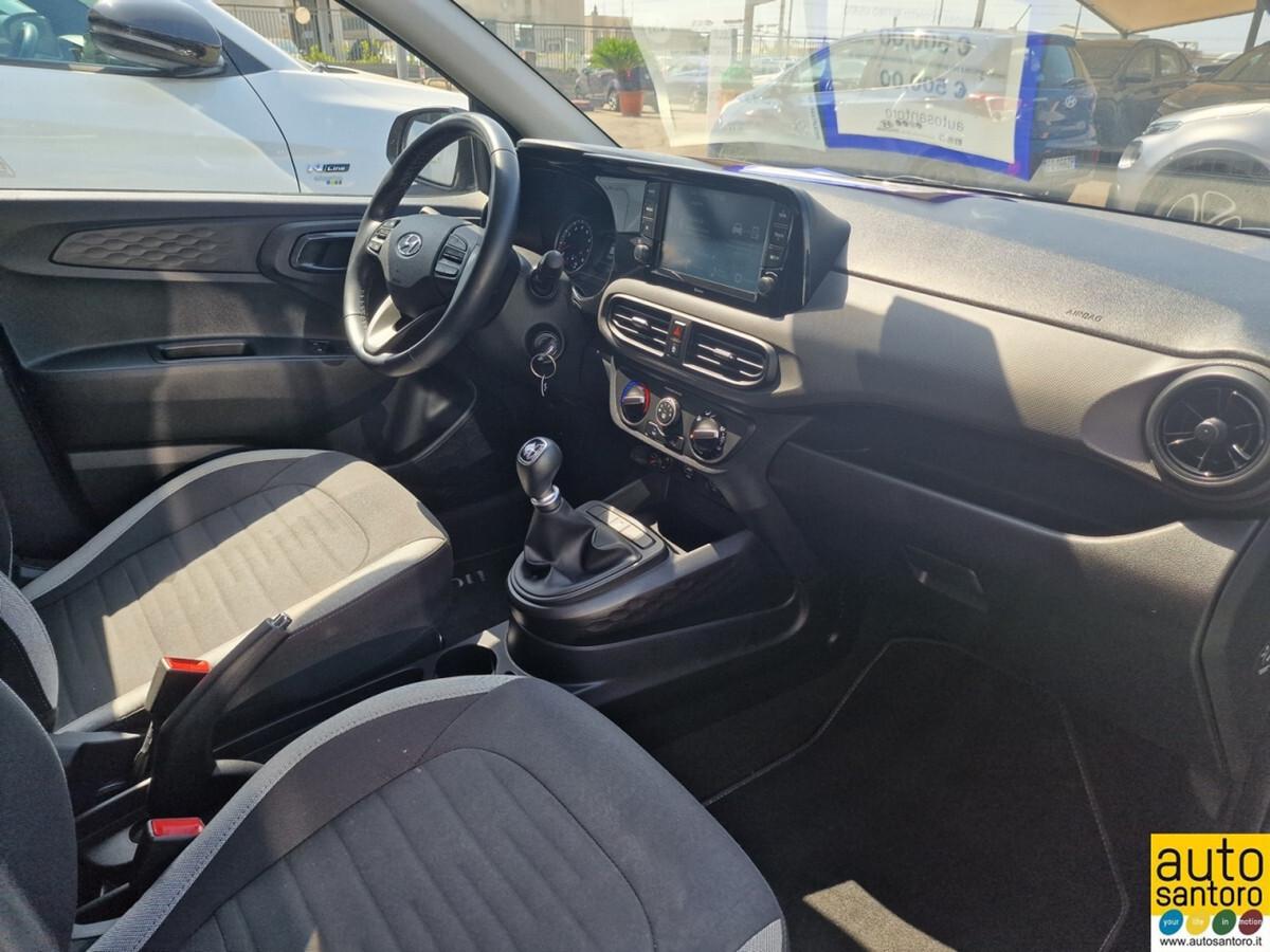 HYUNDAI I10 1.0 TECH + CONNECT PACK