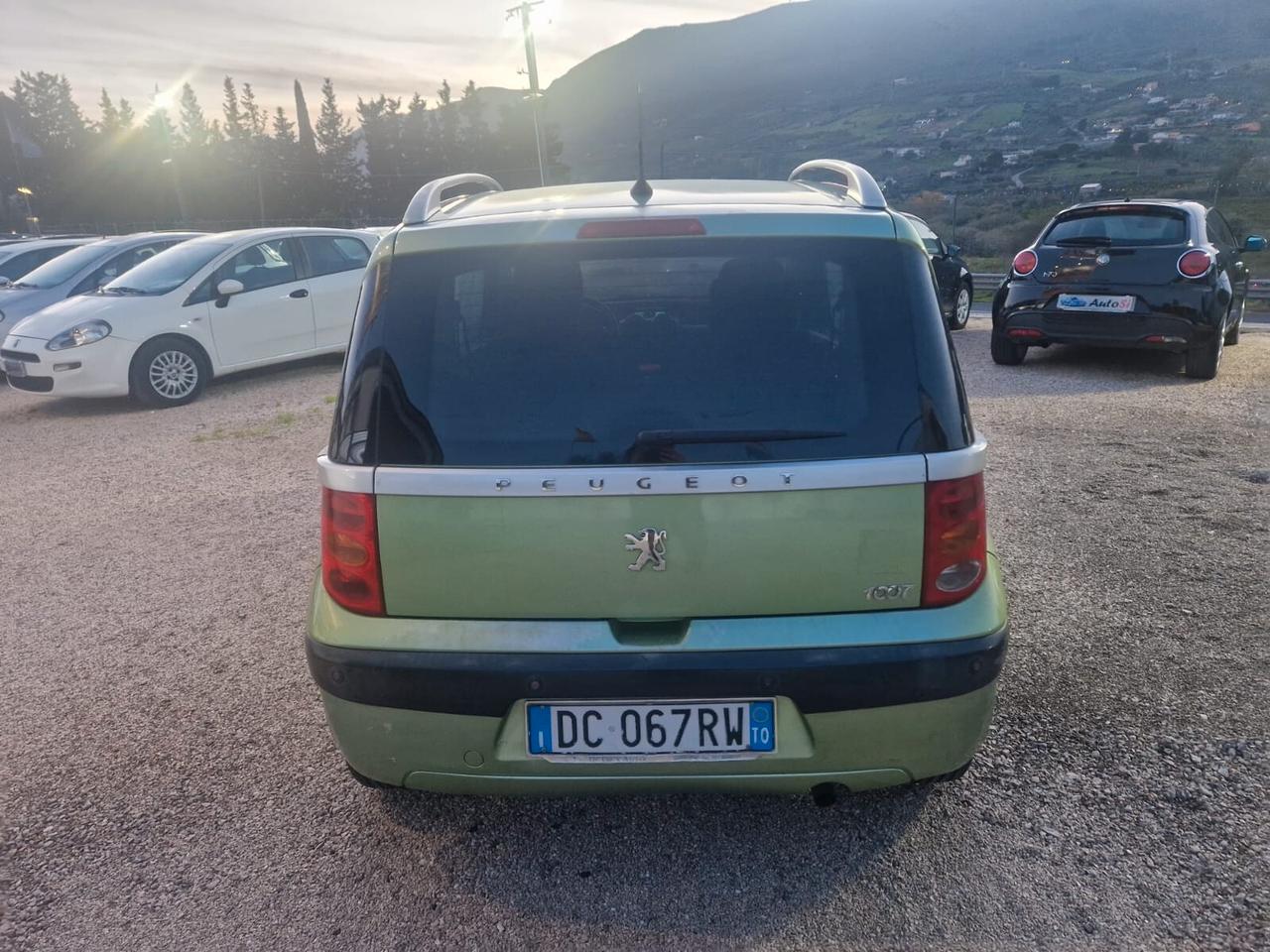 Peugeot 1007 1.4 HDi Trendy