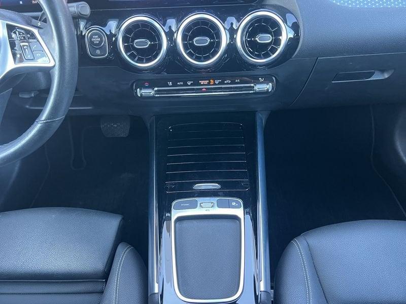 Mercedes-Benz GLA GLA 180 d Progressive Advanced auto