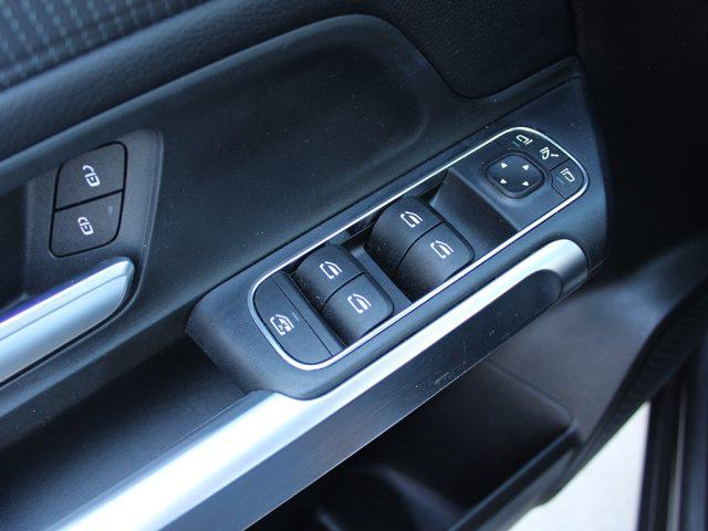 MERCEDES-BENZ GLB 200 d Automatic Sport Plus