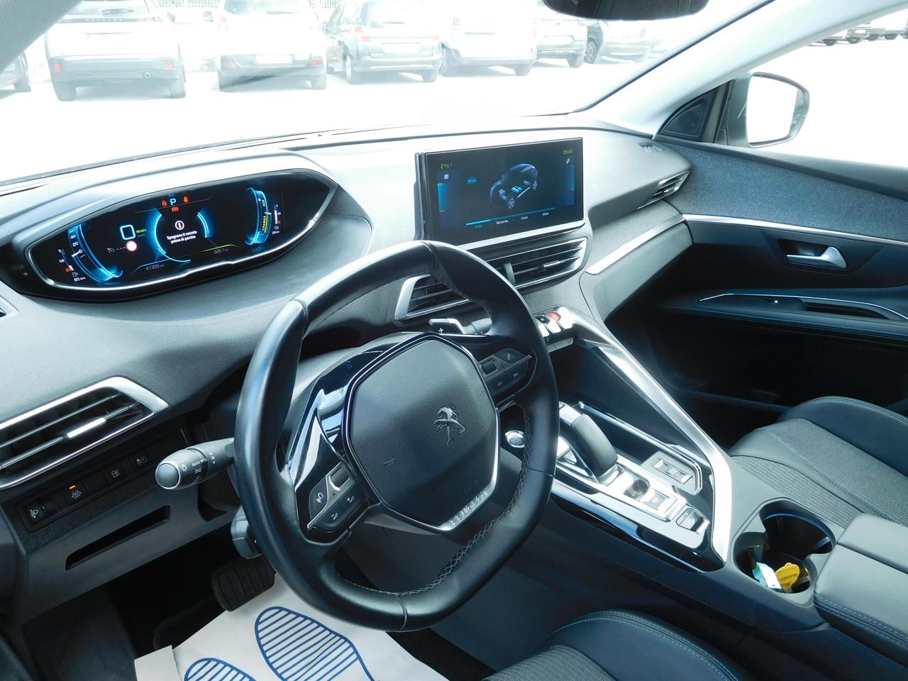 Peugeot 3008 Hybrid4 300 e-EAT8 Allure 4X4