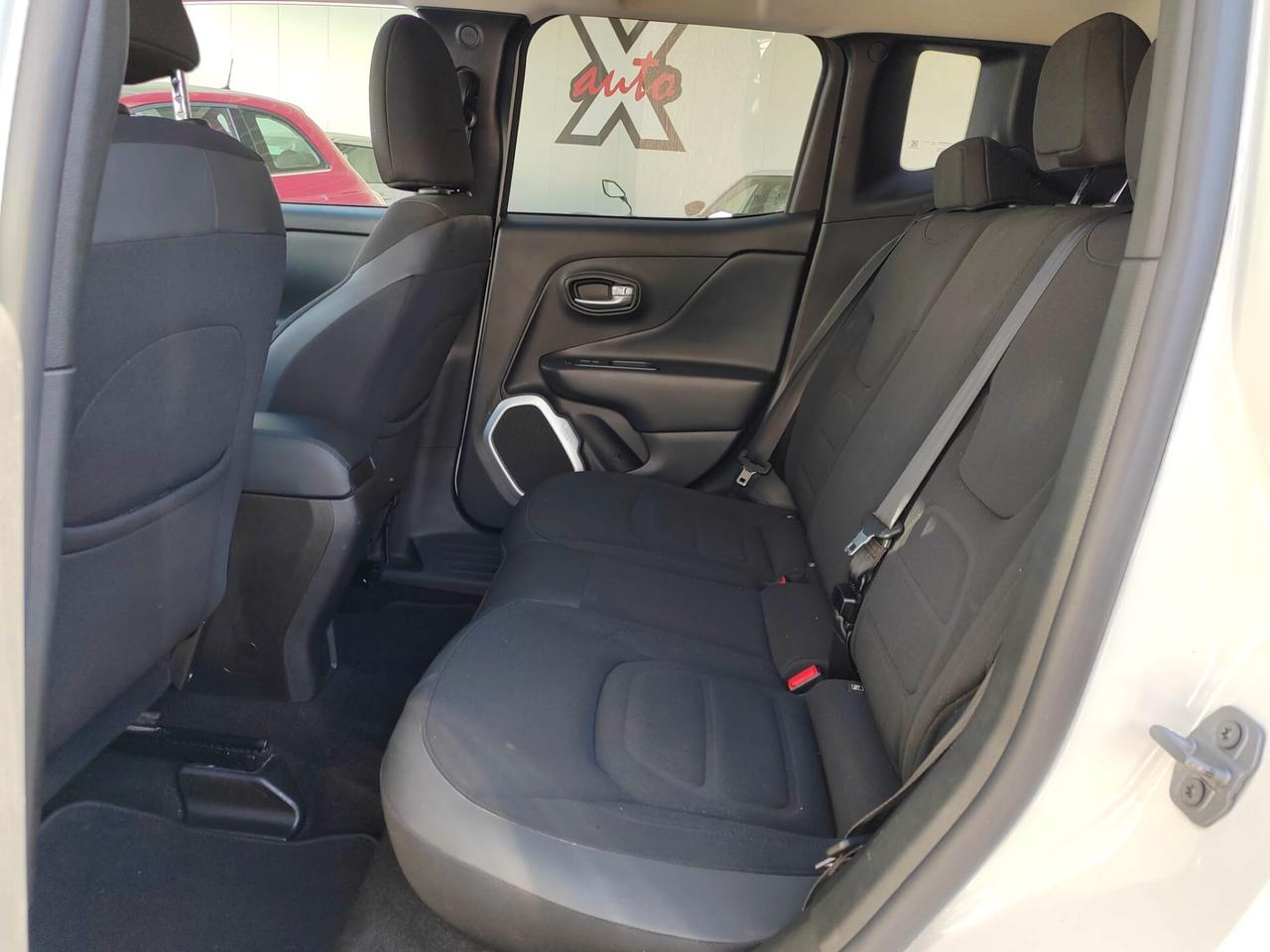 Jeep Renegade Limited 1600 CC 120 CV C. Manaule