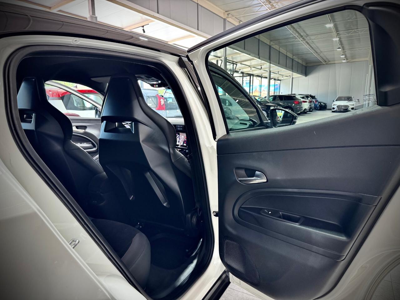 Alfa Romeo Junior 1.2 136 CV Hybrid eDCT6 Speciale