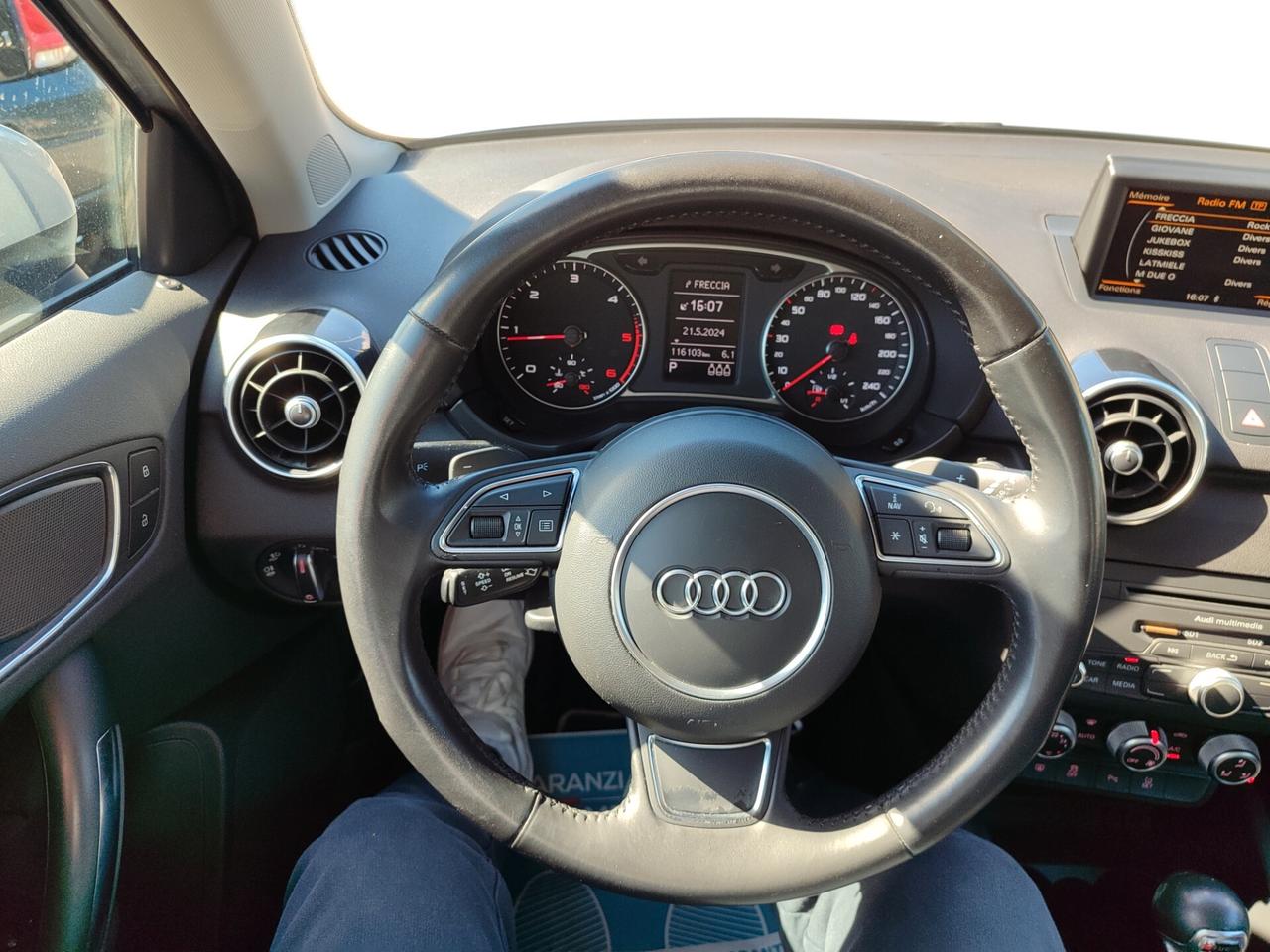 Audi A1 automatico anno 2015