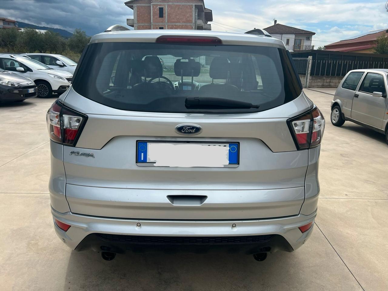 Ford Kuga 1.5 TDCI 120 CV S&S 2WD ST-Line