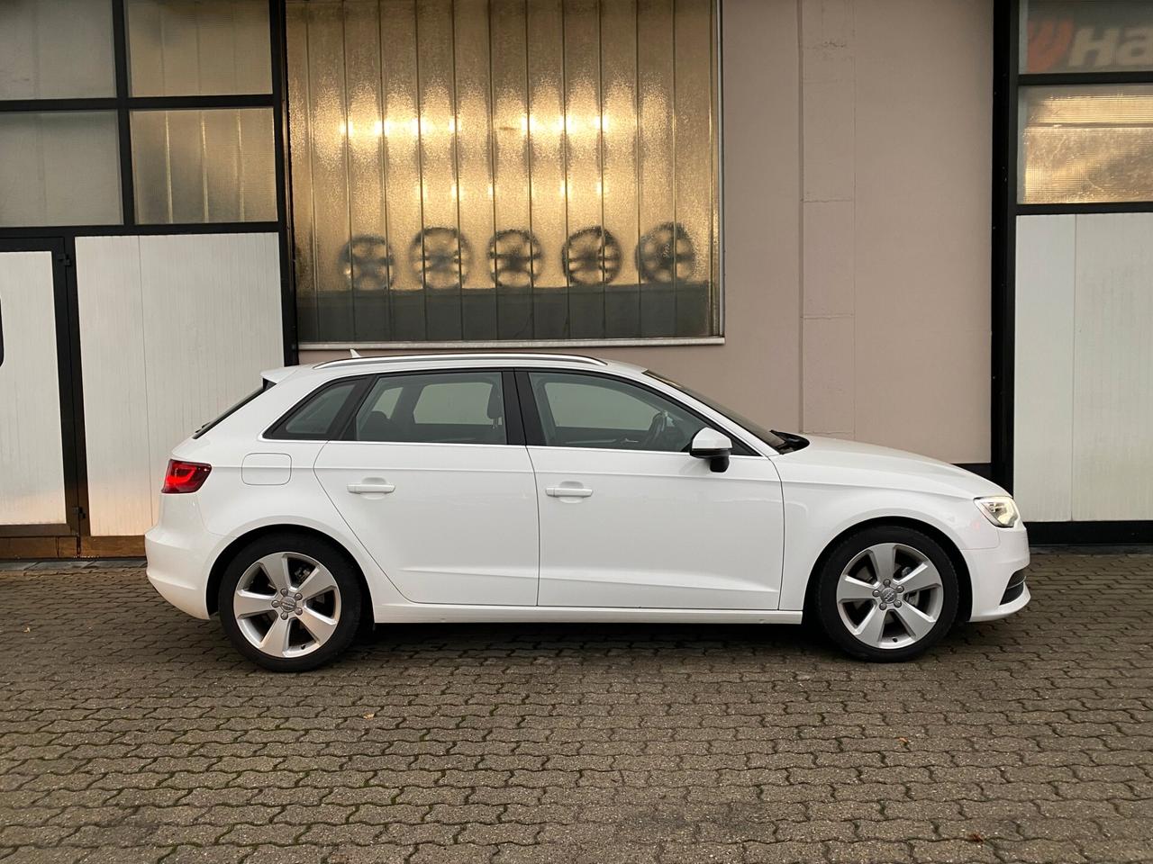 Audi A3 SPB 1.6 TDI clean diesel S tronic
